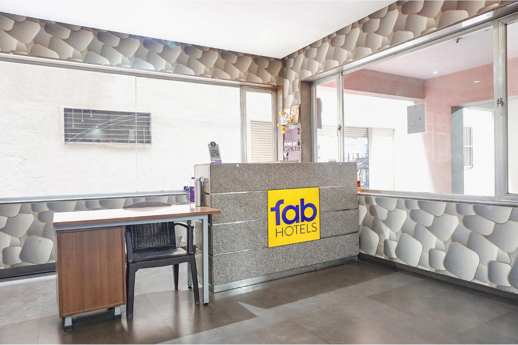 Fabhotel Classic Executive Phursungi Екстер'єр фото