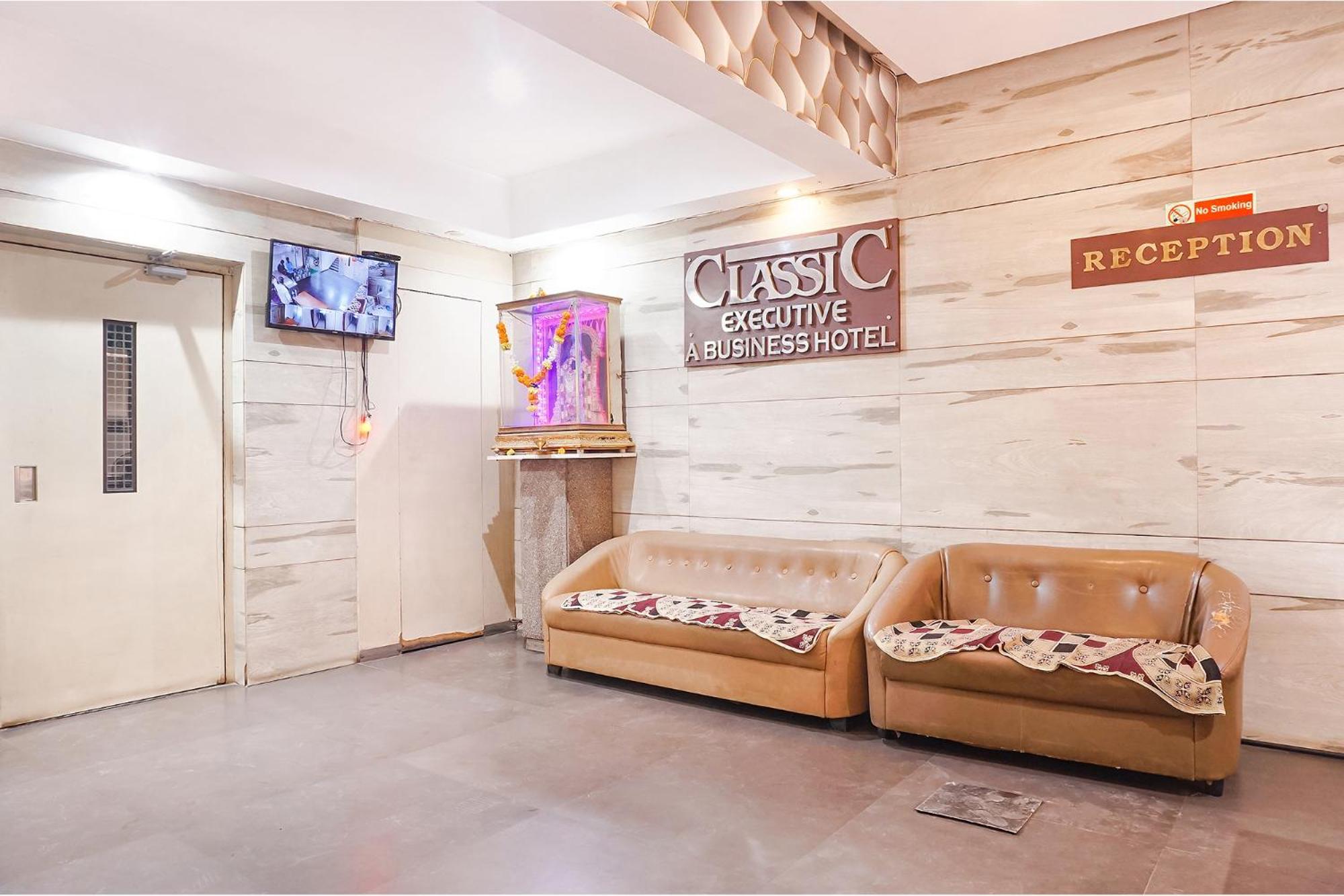 Fabhotel Classic Executive Phursungi Екстер'єр фото
