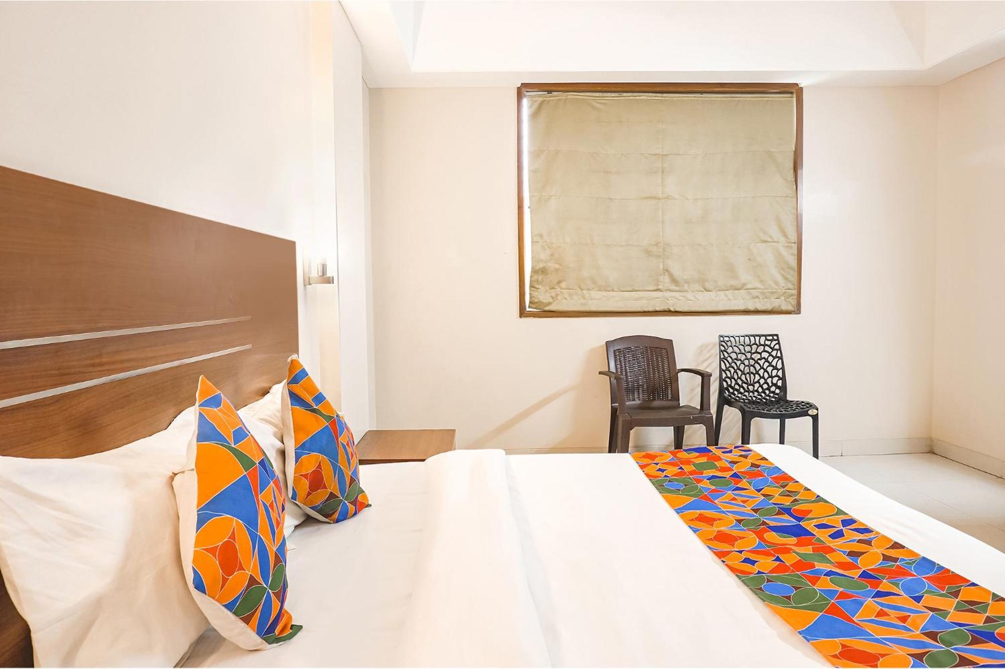 Fabhotel Classic Executive Phursungi Екстер'єр фото